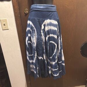 Blue and White Bubble Midi Skirt with Pleats